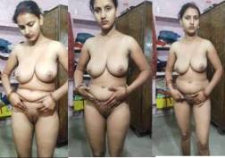 Desi Housewife showin her Nude to Hubby