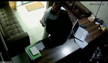 Karachi Man Fucking in office Caught in CCTV