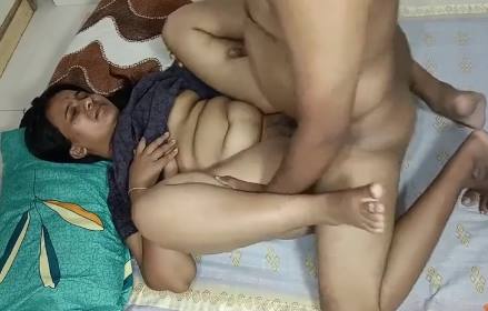 Nashik Sexy auntys Hairy pussy fucked in missionary Style